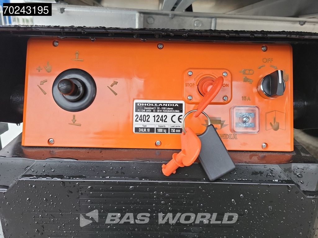 Iveco Daily 35C18 3.0L Automaat 180PK 1000KG Laadklep Zijdeur 2025-Model Bakwagen Dubbellucht ACC LED Navi Airco D'Hollandia 3,5t Trekgewicht Euro6 Meubelbak Koffer 21m3 A/C
