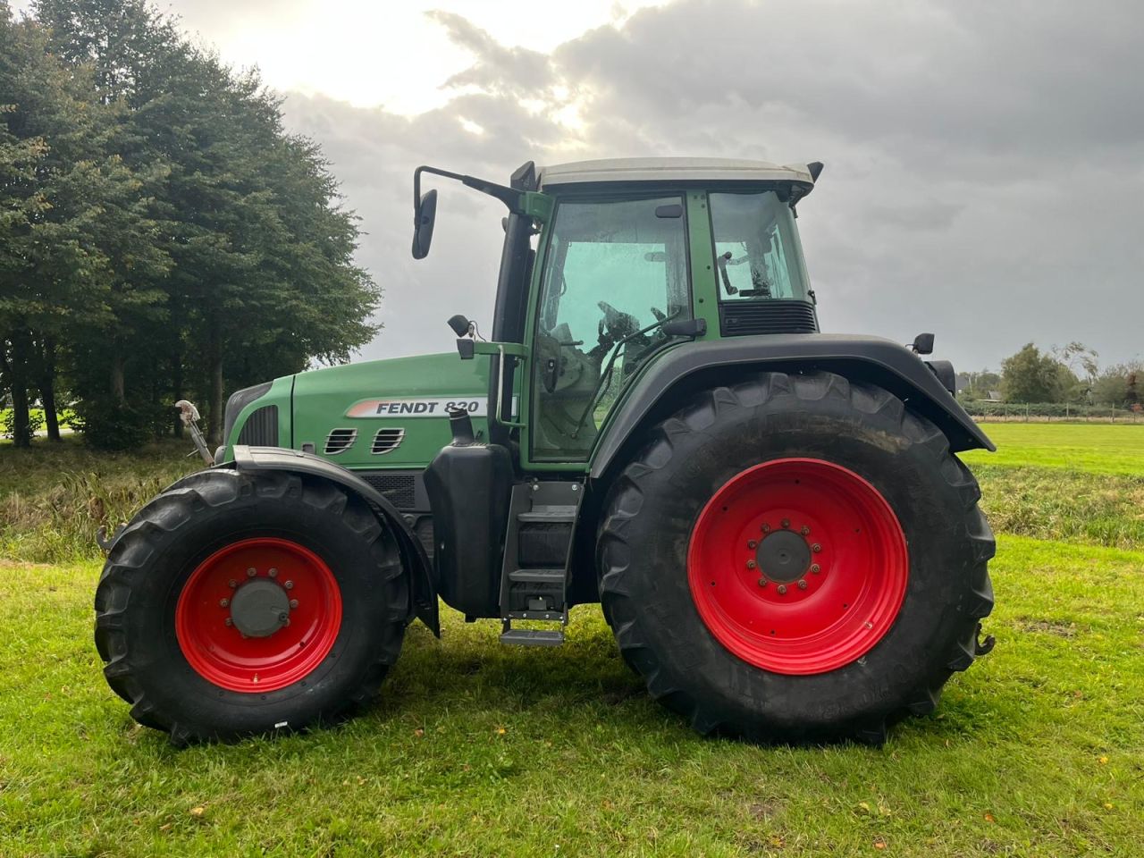 Fendt 820 Vario tms