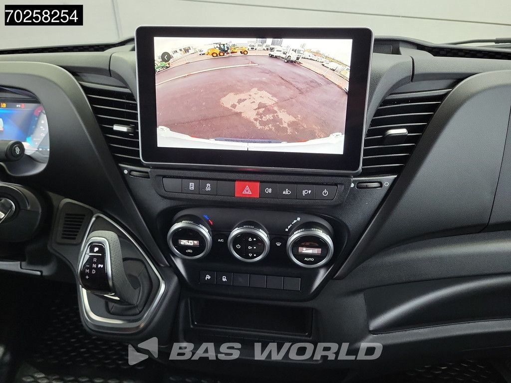 Iveco Daily 35C21 3.0L Black Edition Automaat 210PK L2H2 2025-Model Dubbellucht 3,5t Trekvermogen ACC LED CarPlay Camera Parkeersensoren Euro6 L2 12m3 A/C