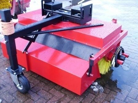 Heftruck + shovel bezems sweeper brush