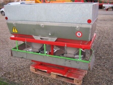 Dalla Bona zoutstrooier mounted sand spreader