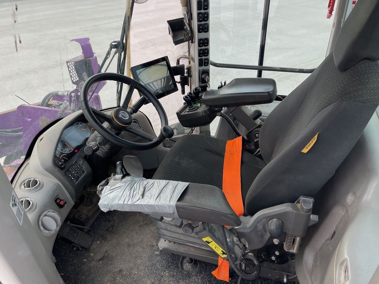Volvo L120H Co-pilot + CDC + Lock-up