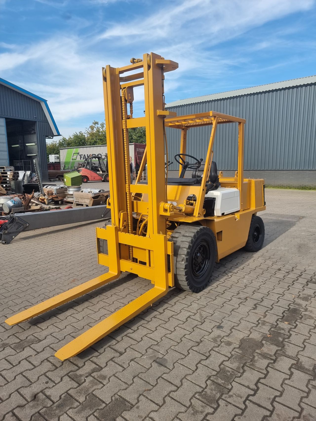 Komatsu fd 40 duplomast 4750.00 ex btw