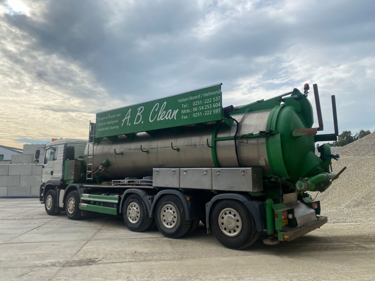 MAN 5-asser Amphitec Vortex 8000 zuig-/blaasauto
