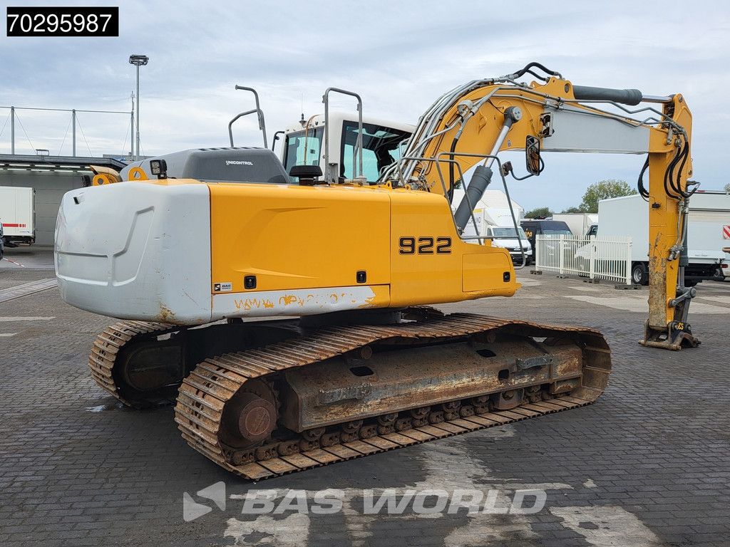 Liebherr Select R922 LC