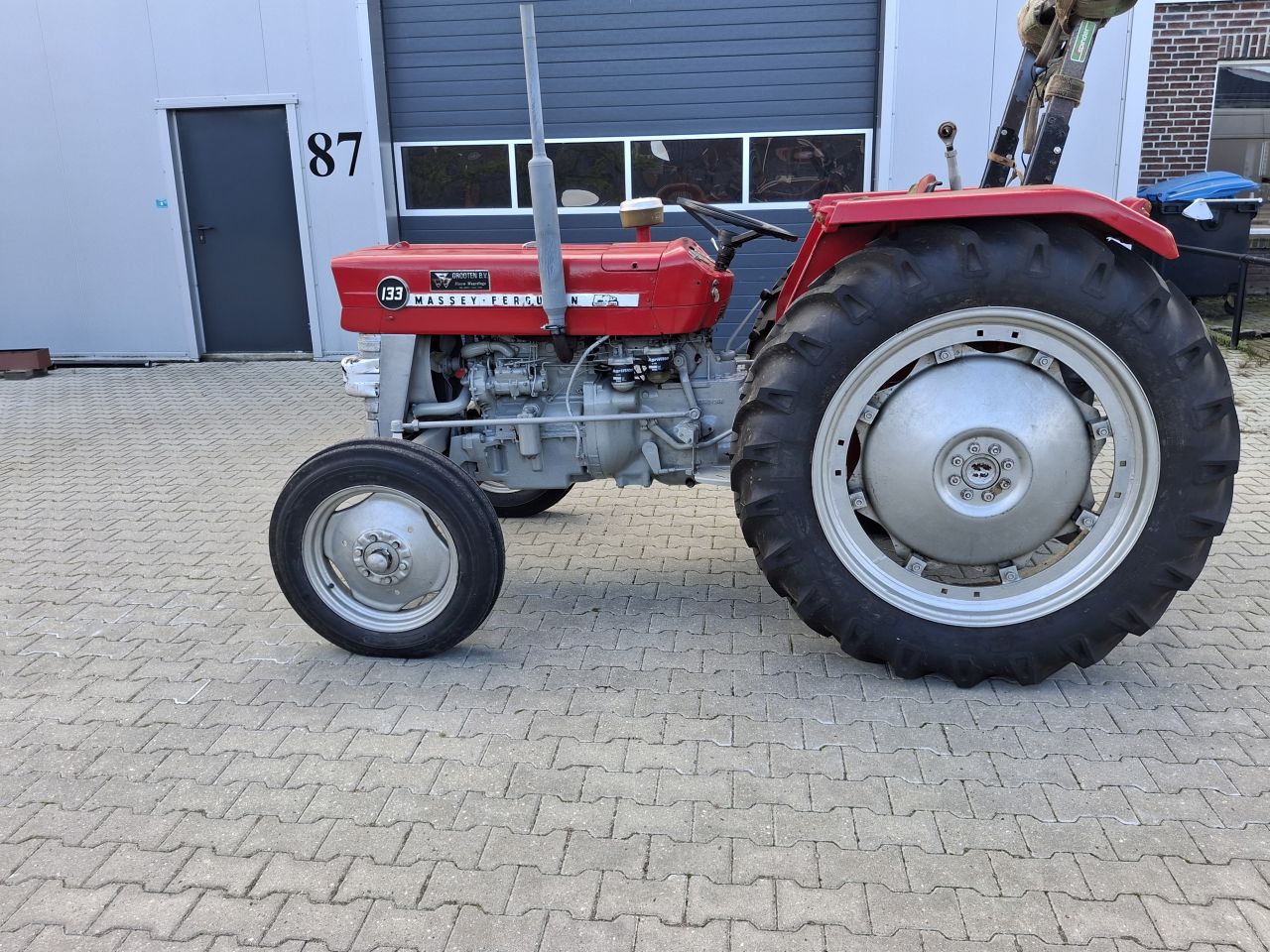 Massey ferguson 133