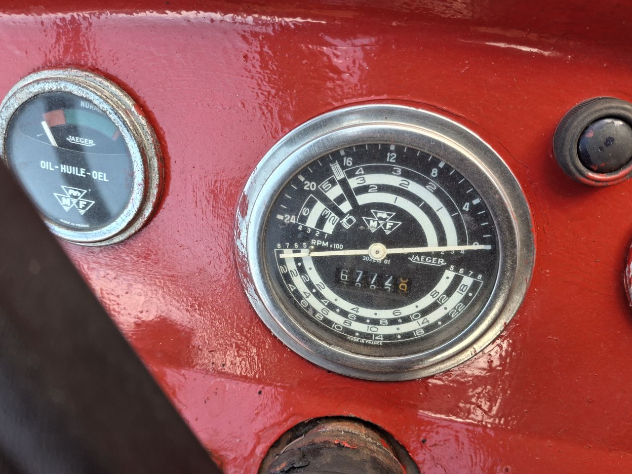Massey ferguson 133