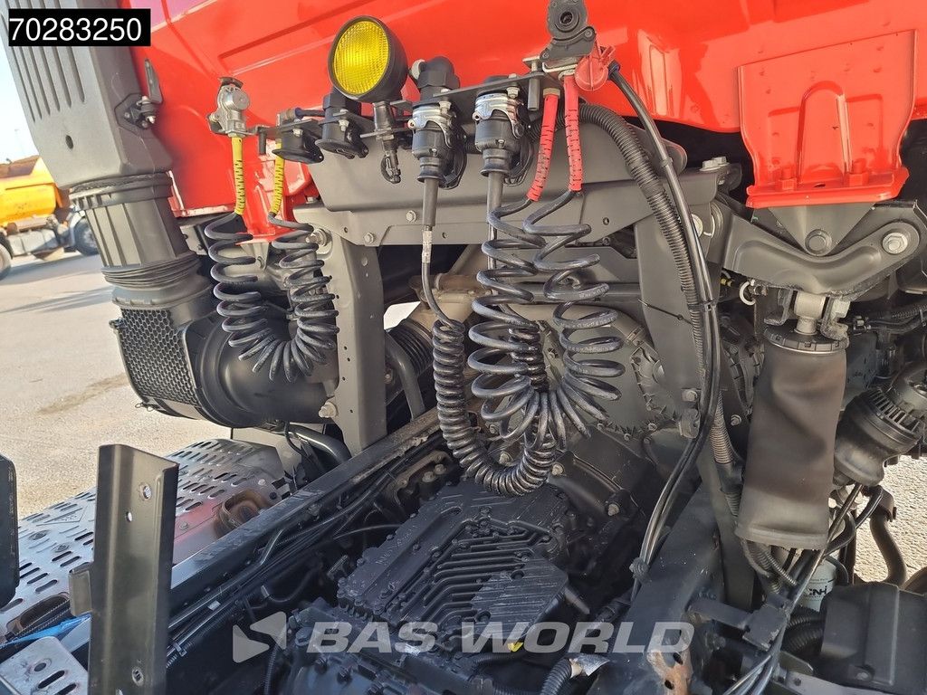 Iveco S-Way 490 4X2 DAMAGED! chassis bent 2x Tanks LED Navi Euro 6