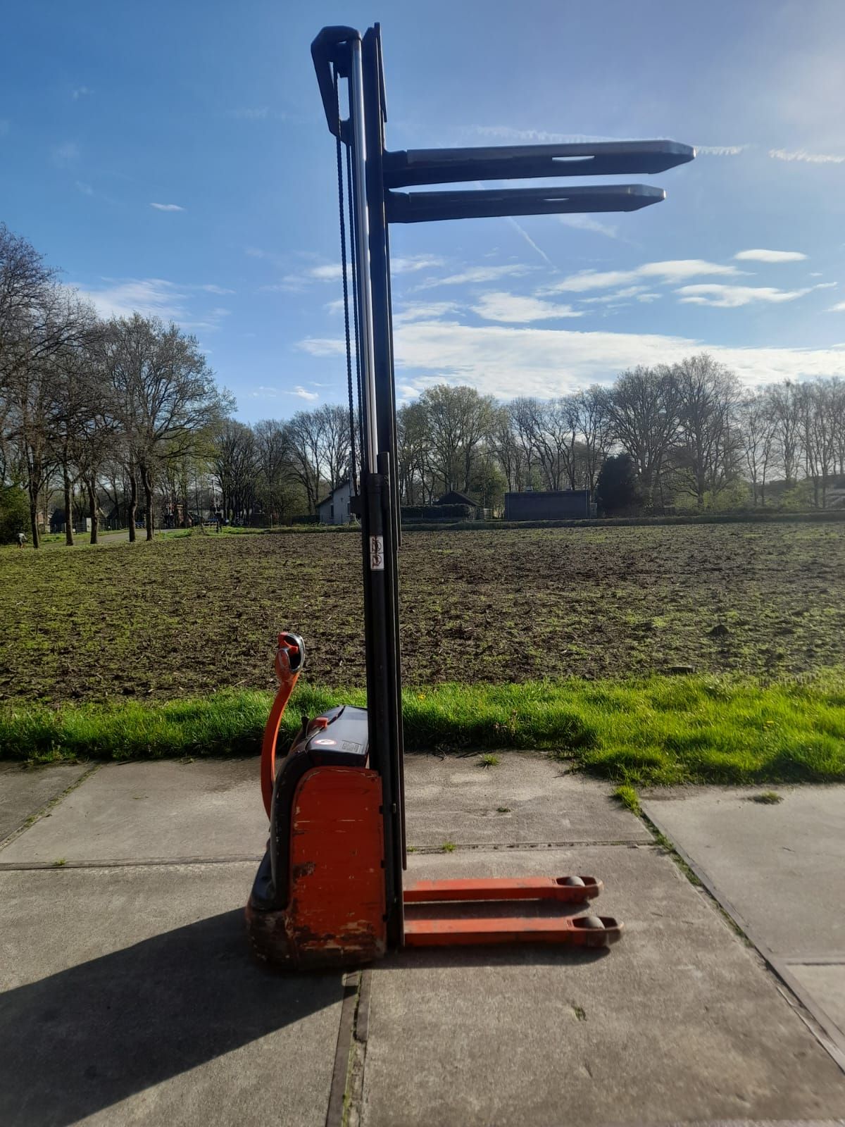 Linde stapelaar L10