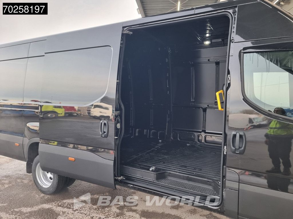 Iveco Daily 35C21 3.0L Automaat L4H2 210PK Dubbellucht 2025-Model 3,5t Trekvermogen ACC LED CarPlay Camera Parkeersensoren 16m3 Euro6 L4 Long 16m3 A/C