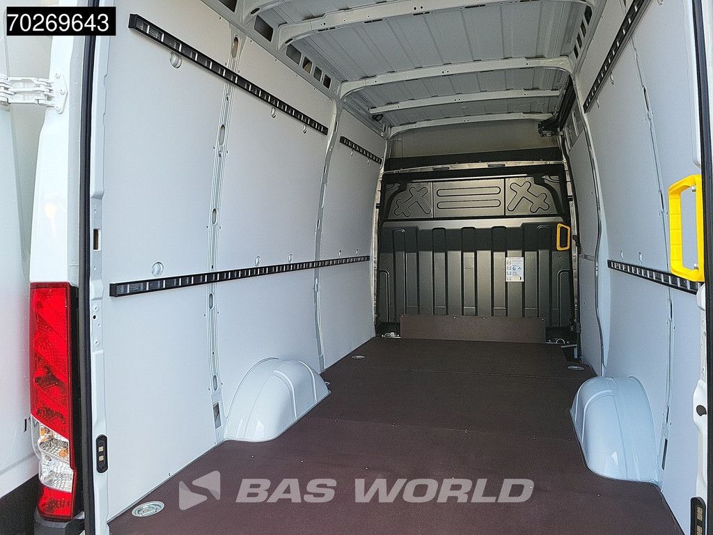 Iveco Daily 35S21 3.0L Automaat Black Edition 2025 model L2H2 Trekhaak Tacho ACC LED CarPlay Velgen Camera 12m3 Klima AHK