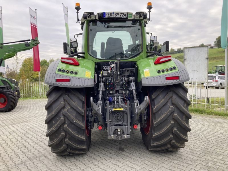 Fendt 724 VARIO GEN7 PROFI