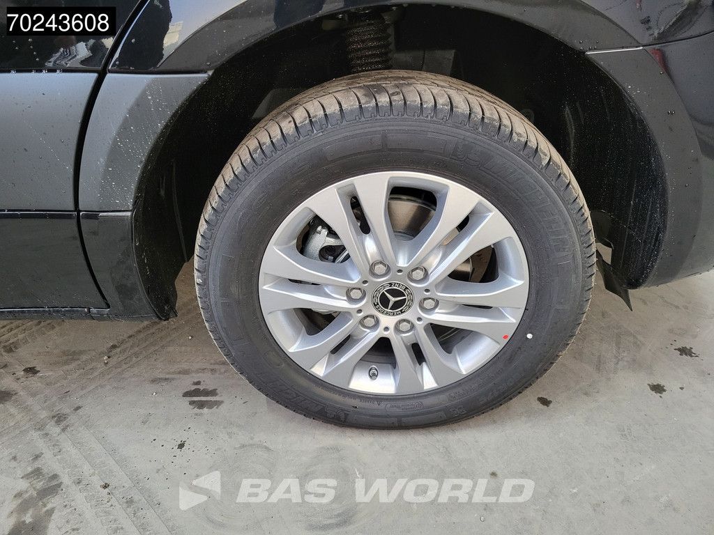 Mercedes Sprinter 319 CDI Automaat New model! L2H2 ACC MBUX LED Navi Camera 190 PK L2H2 10m3 A/C