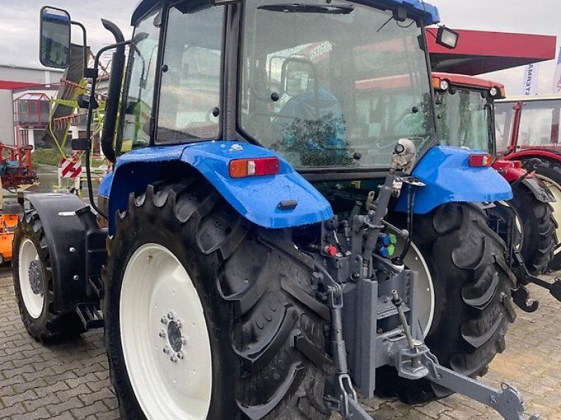 New Holland TL 90