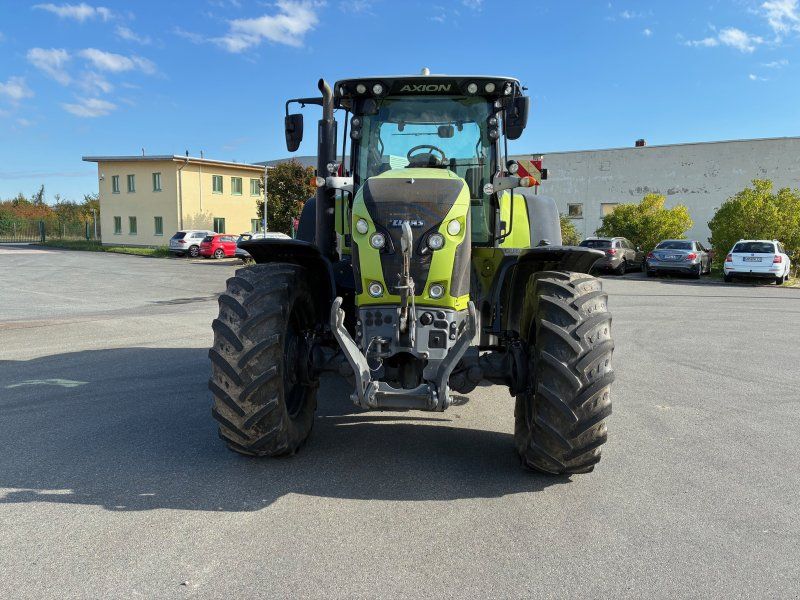 Claas Axion 870