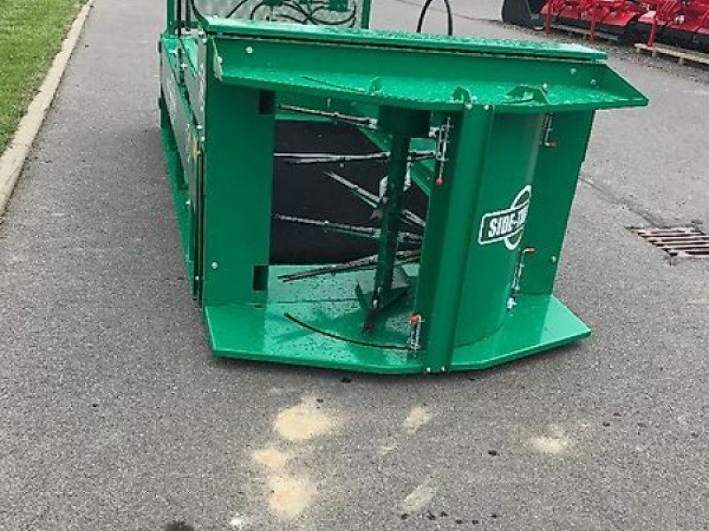 Spread-a-Bale MINI ST 100