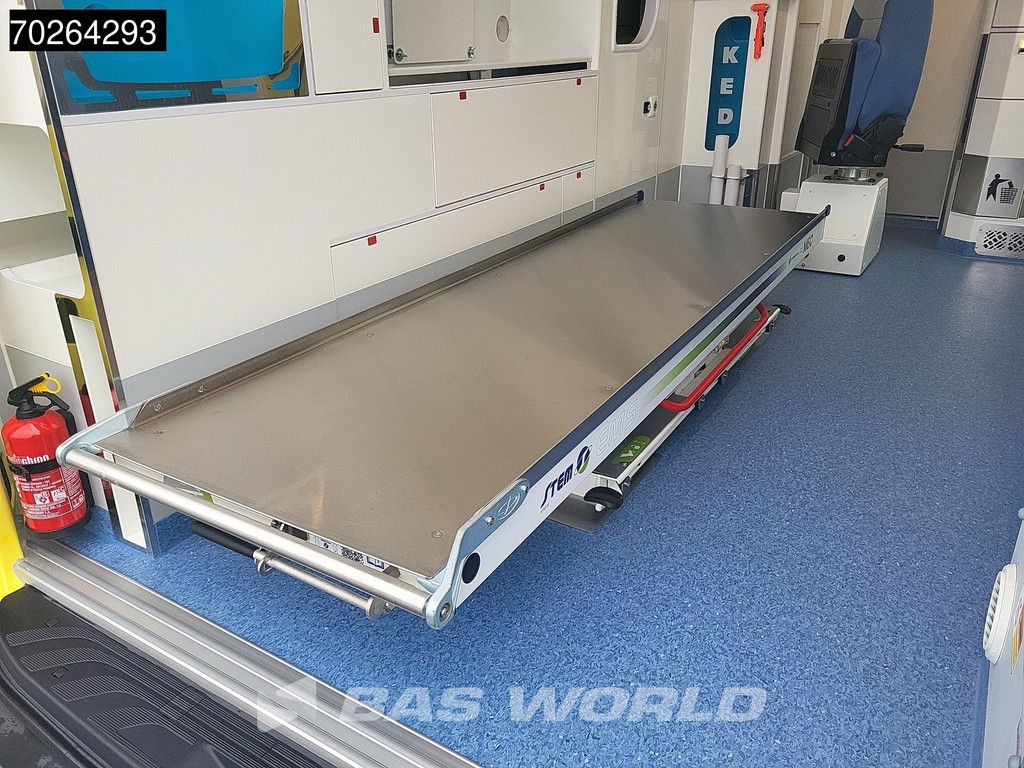 Mercedes Sprinter 319 CDI Automaat Nieuw! Complete Ambulance Ziekenwagen Rettungswagen Krankenwagen A/C