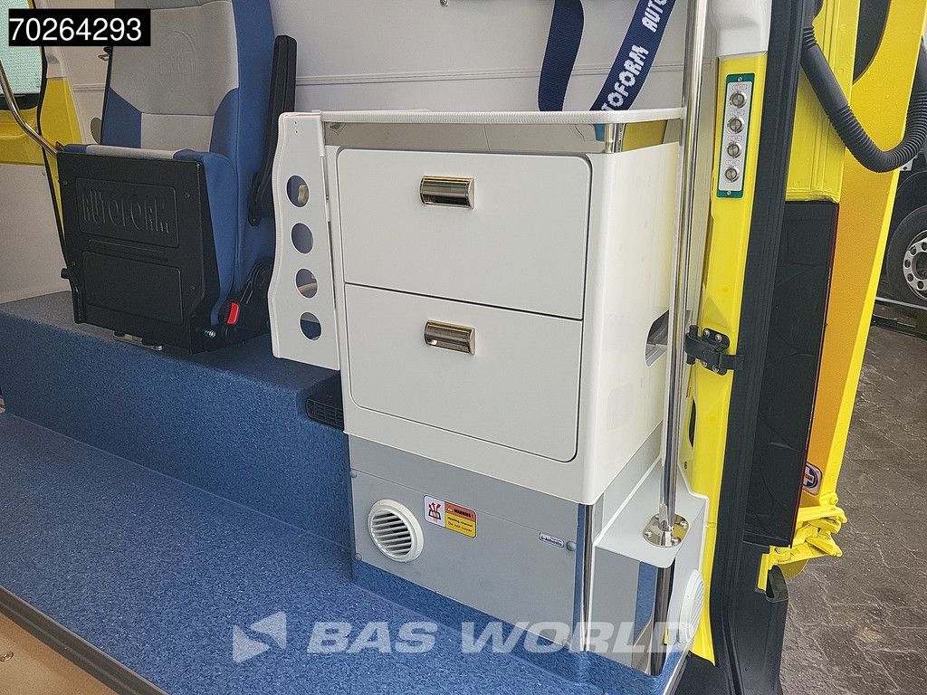 Mercedes Sprinter 319 CDI Automaat Nieuw! Complete Ambulance Ziekenwagen Rettungswagen Krankenwagen A/C