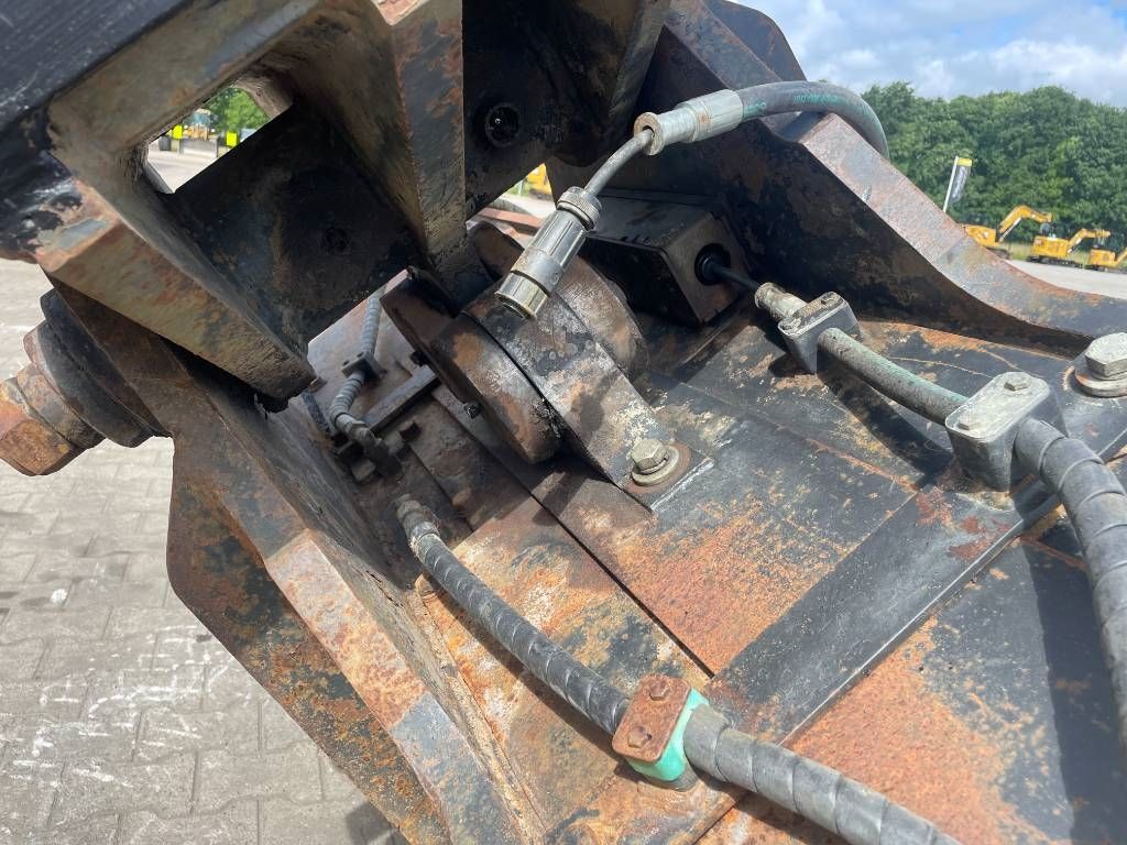 Eurosteel CW45 Kantelbak - Tiltingbucket - Schwenkloffel