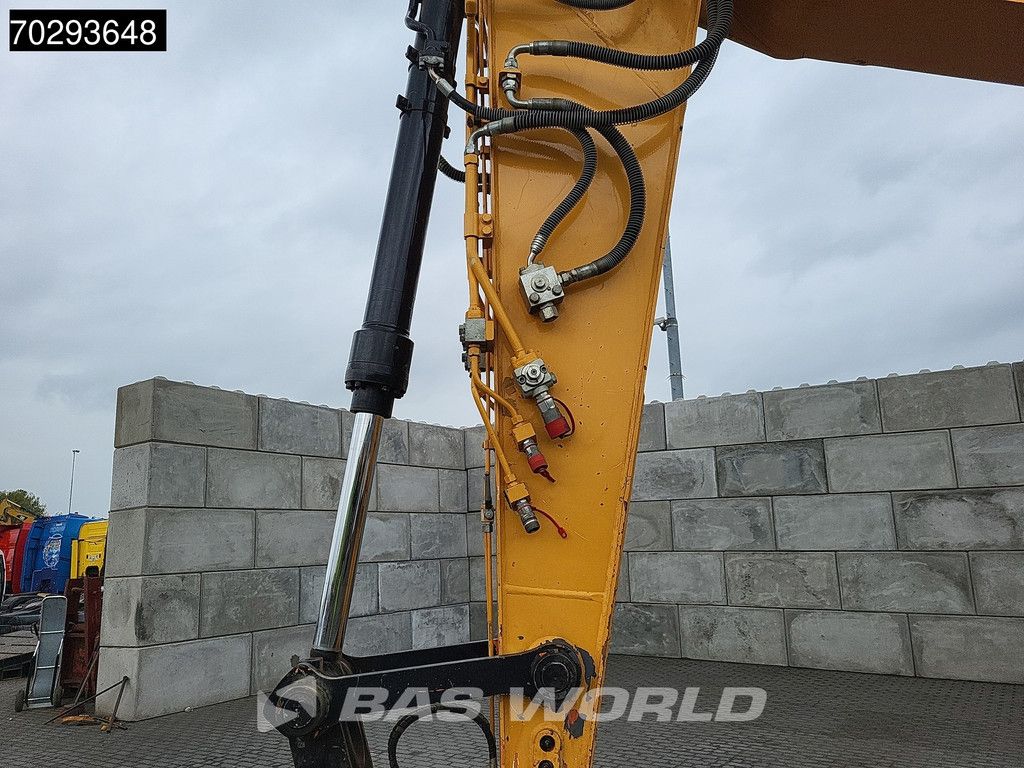 Doosan DX170 W