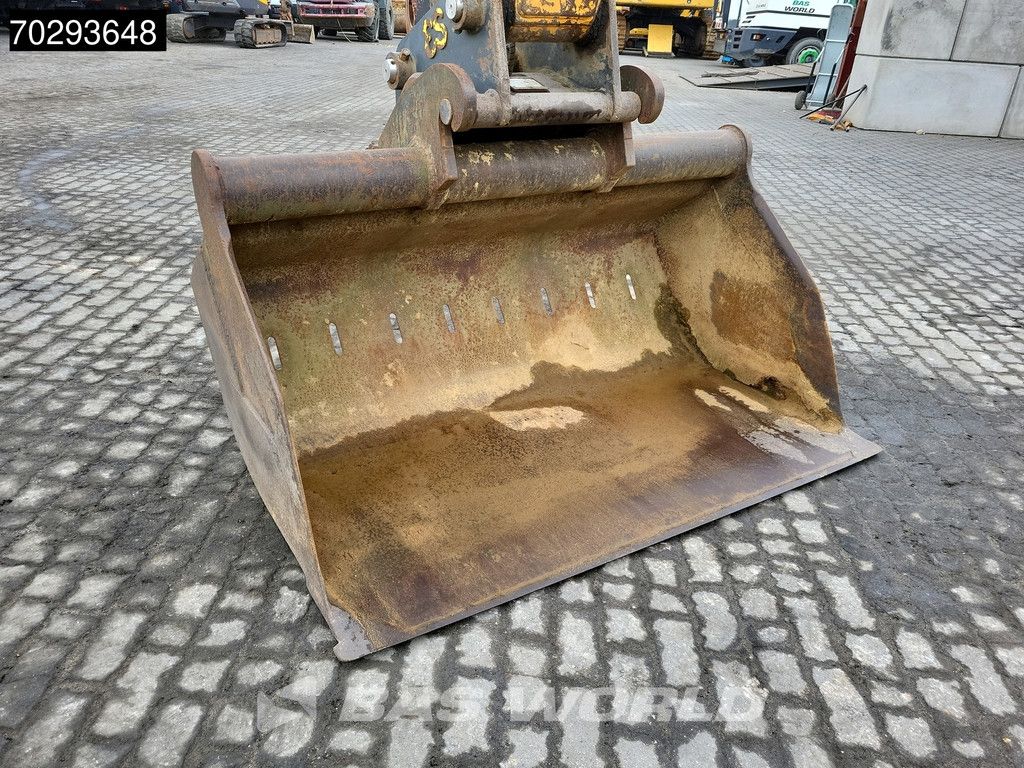 Doosan DX170 W