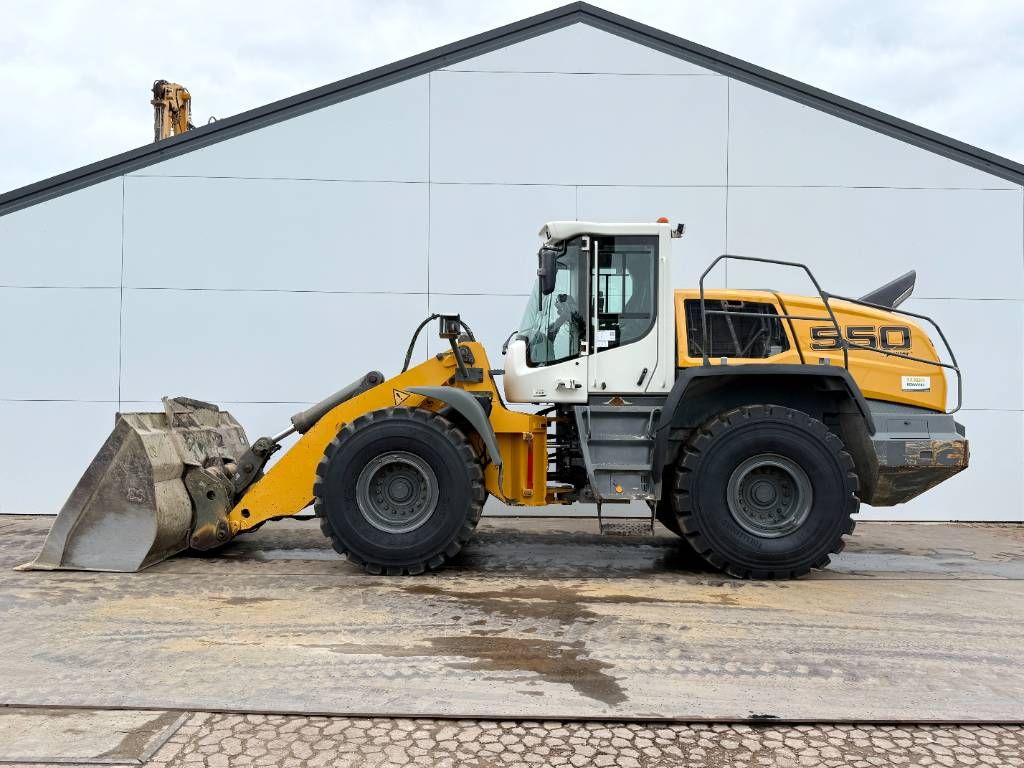 Liebherr L550 X-Power - Quick Coupler / Automatic Greasing