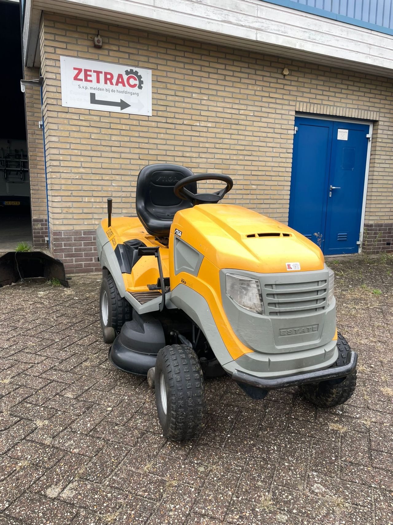 Stiga Estate royal 18/102 Zitmaaier