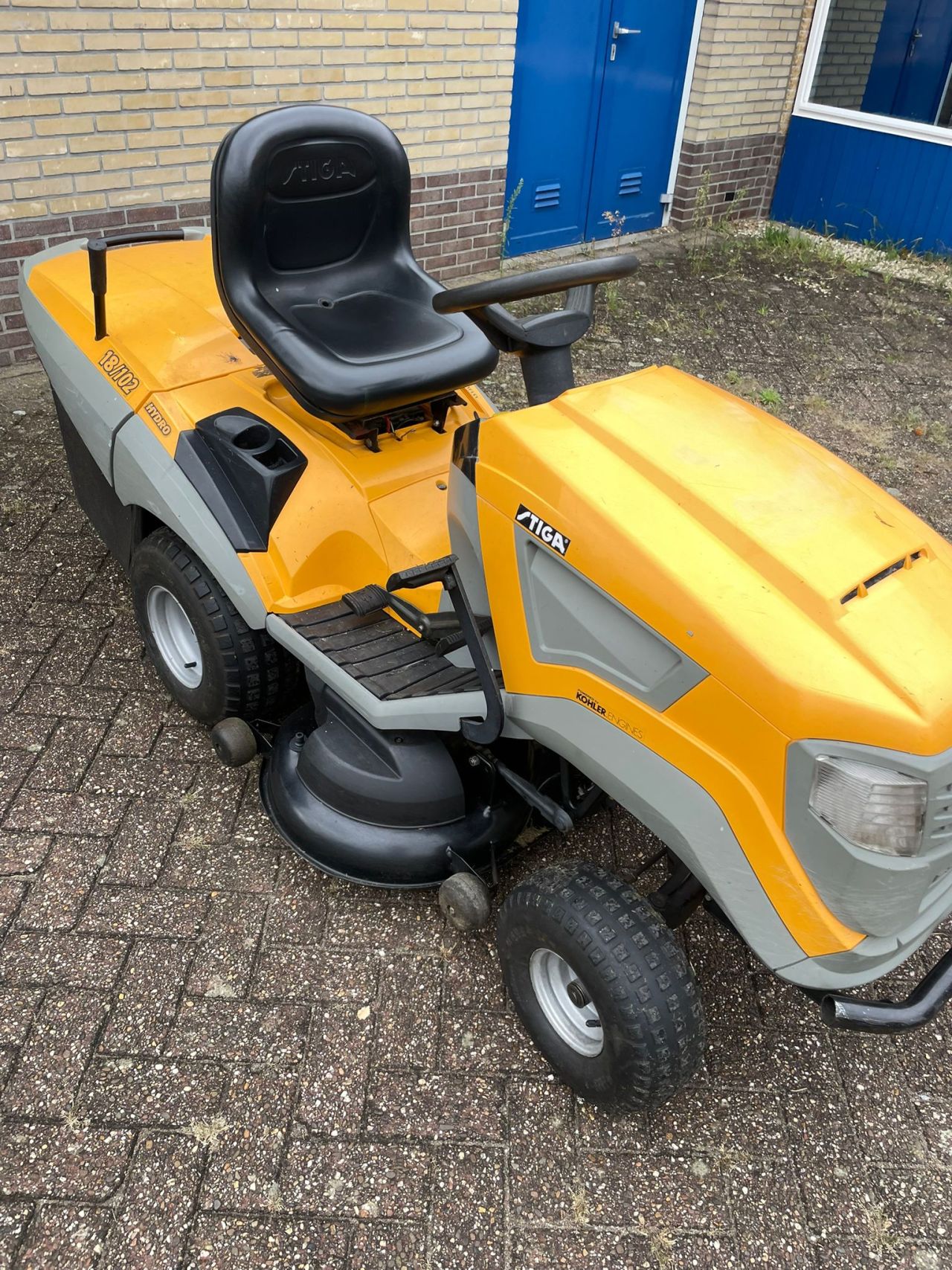 Stiga Estate royal 18/102 Zitmaaier