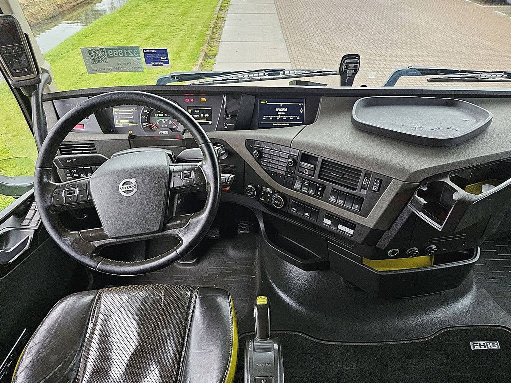 VOLVO FH 16.750 8x4 boogie lift ret.