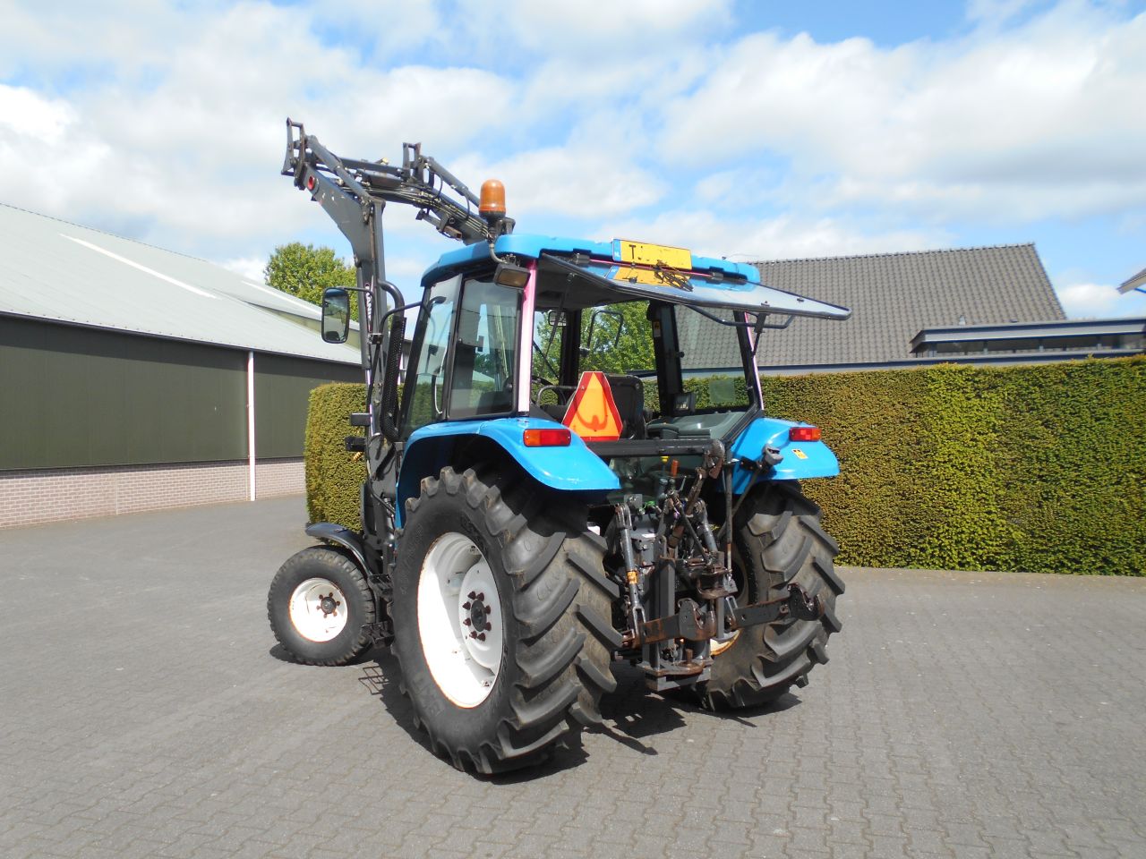 New Holland TL70 + frontlader