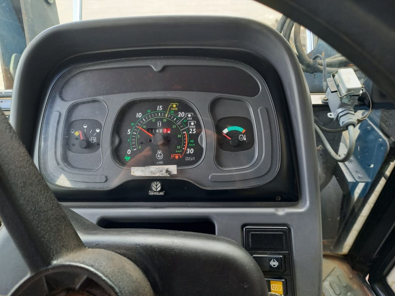 New Holland TL70 + frontlader