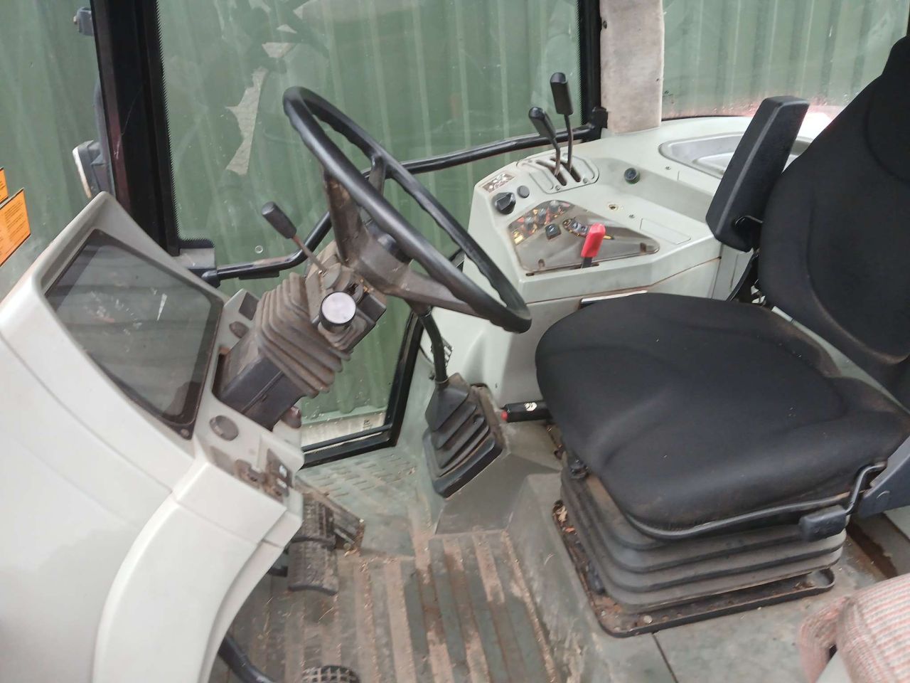 Massey ferguson 6150
