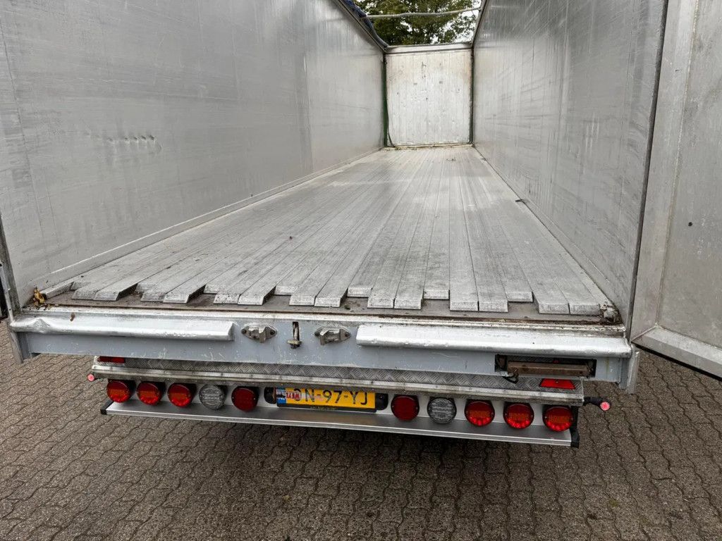 Kraker CF200 92m3 Liftas Cargo Floor 3 jaar oud!