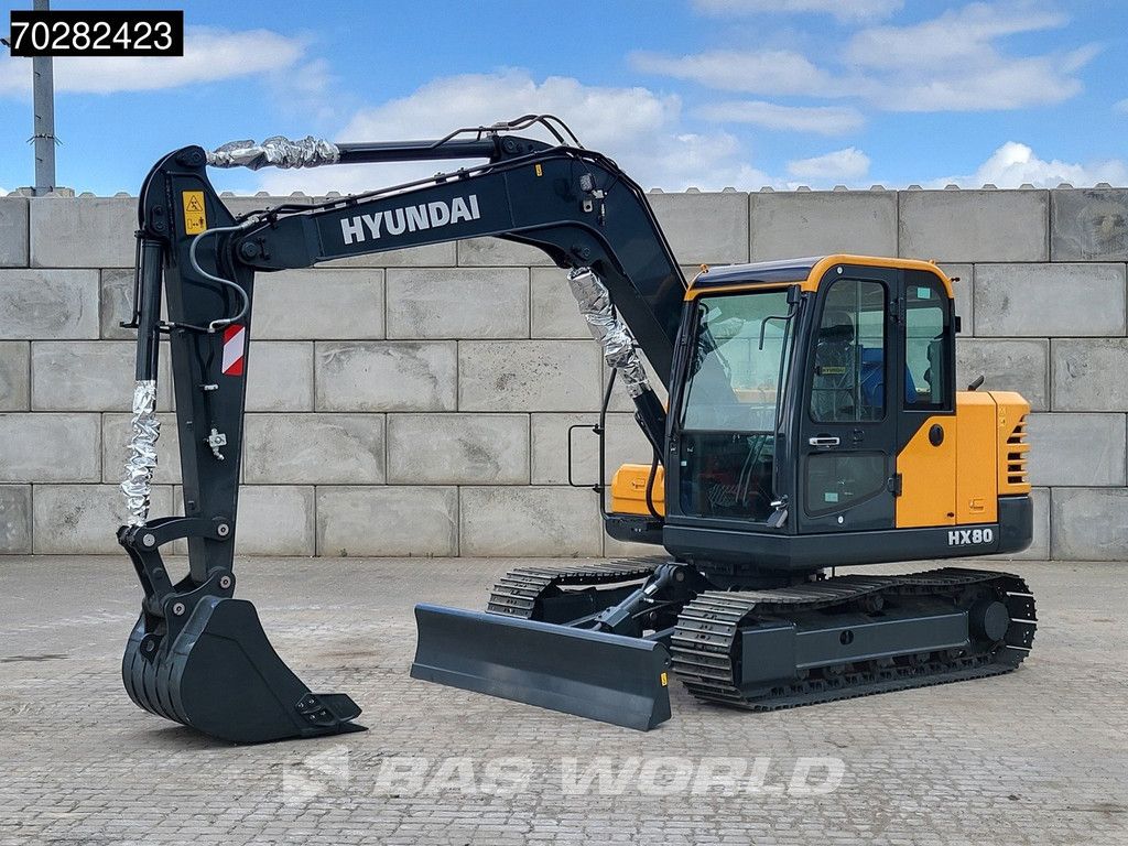 Hyundai HX80 N A/C - NEW UNUSED