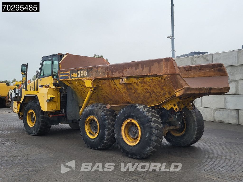 Komatsu HM300-2