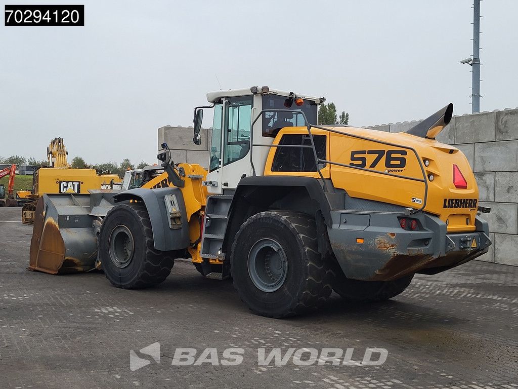 Liebherr L576