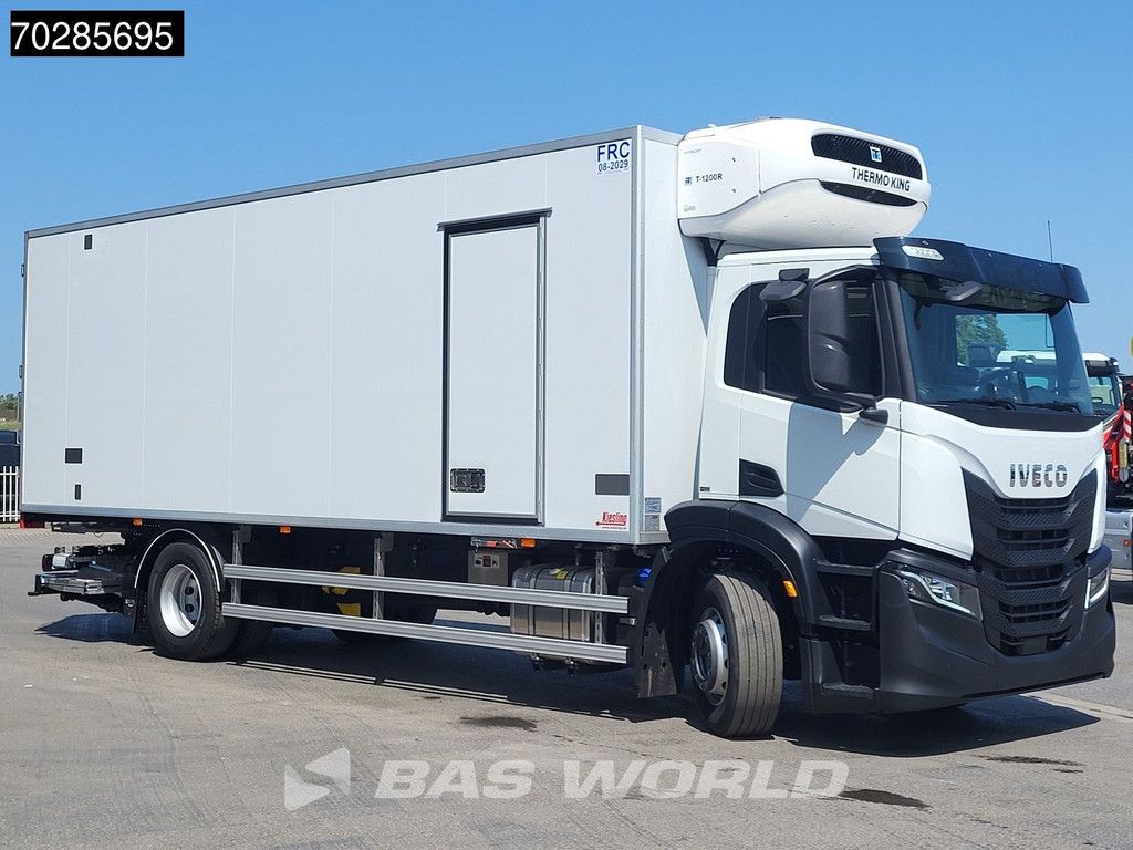Iveco S-Way 400 4X2 NEW! 19t Thermo King T-1200 ATP Automatic 2000kg Ladebordwand Euro 6