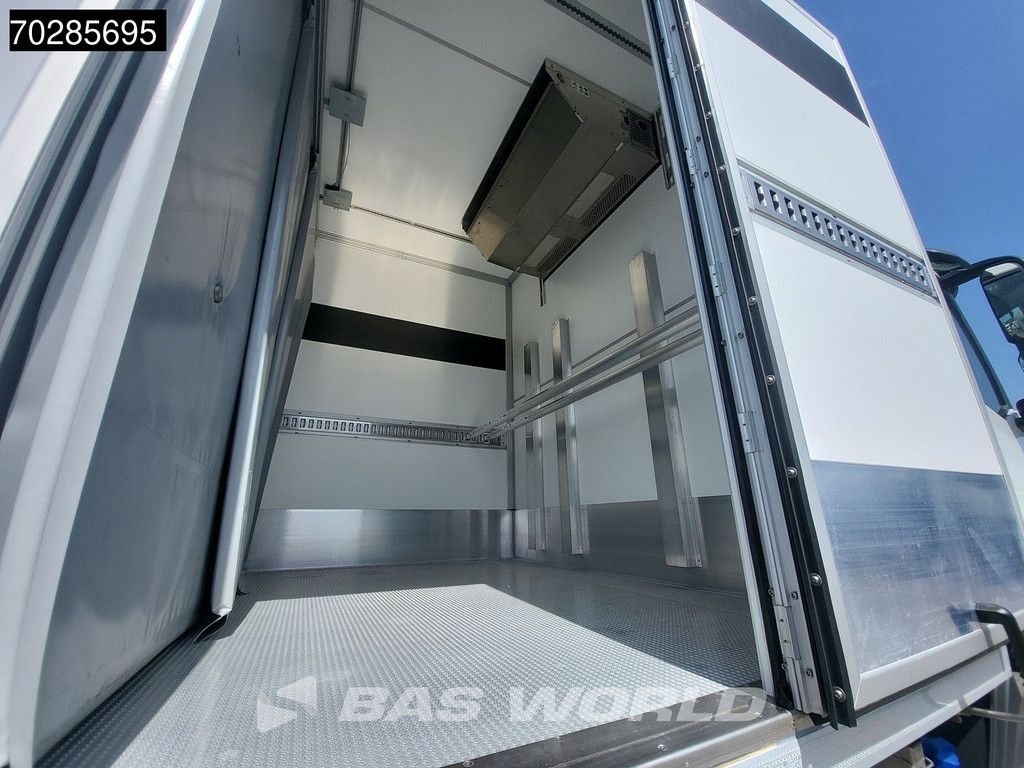 Iveco S-Way 400 4X2 NEW! 19t Thermo King T-1200 ATP Automatic 2000kg Ladebordwand Euro 6