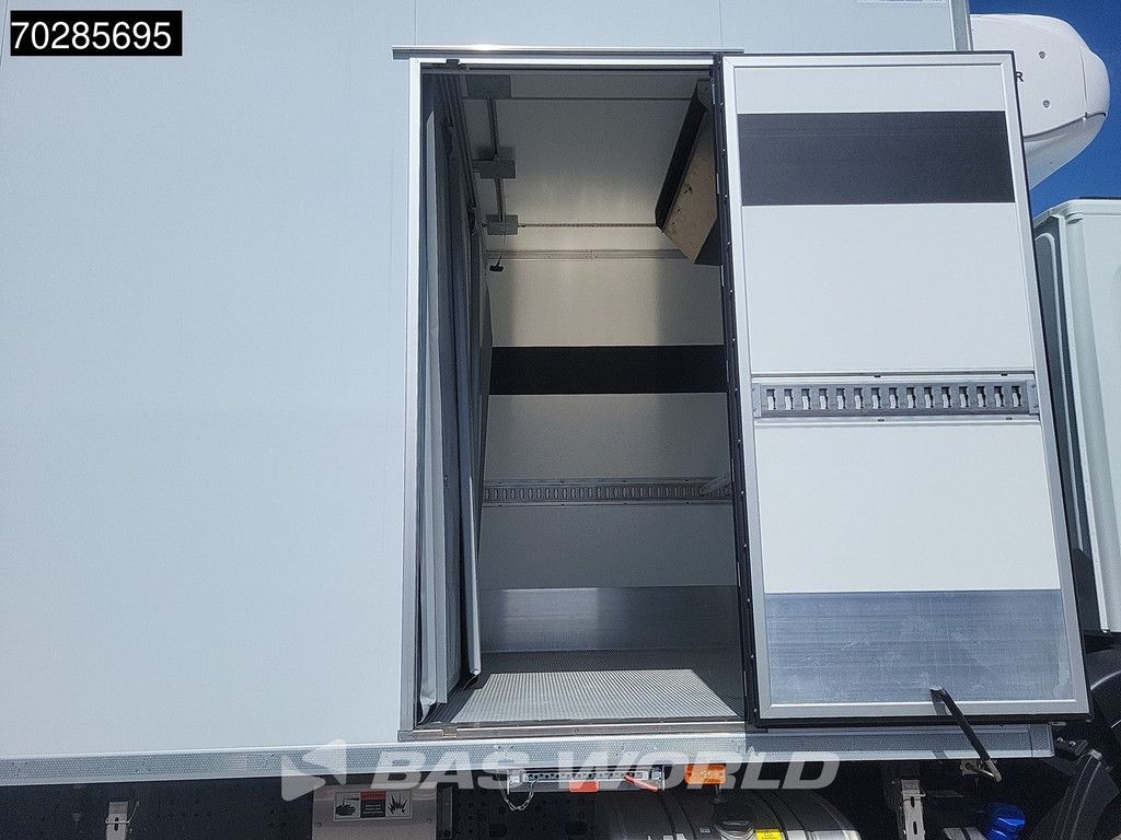 Iveco S-Way 400 4X2 NEW! 19t Thermo King T-1200 ATP Automatic 2000kg Ladebordwand Euro 6