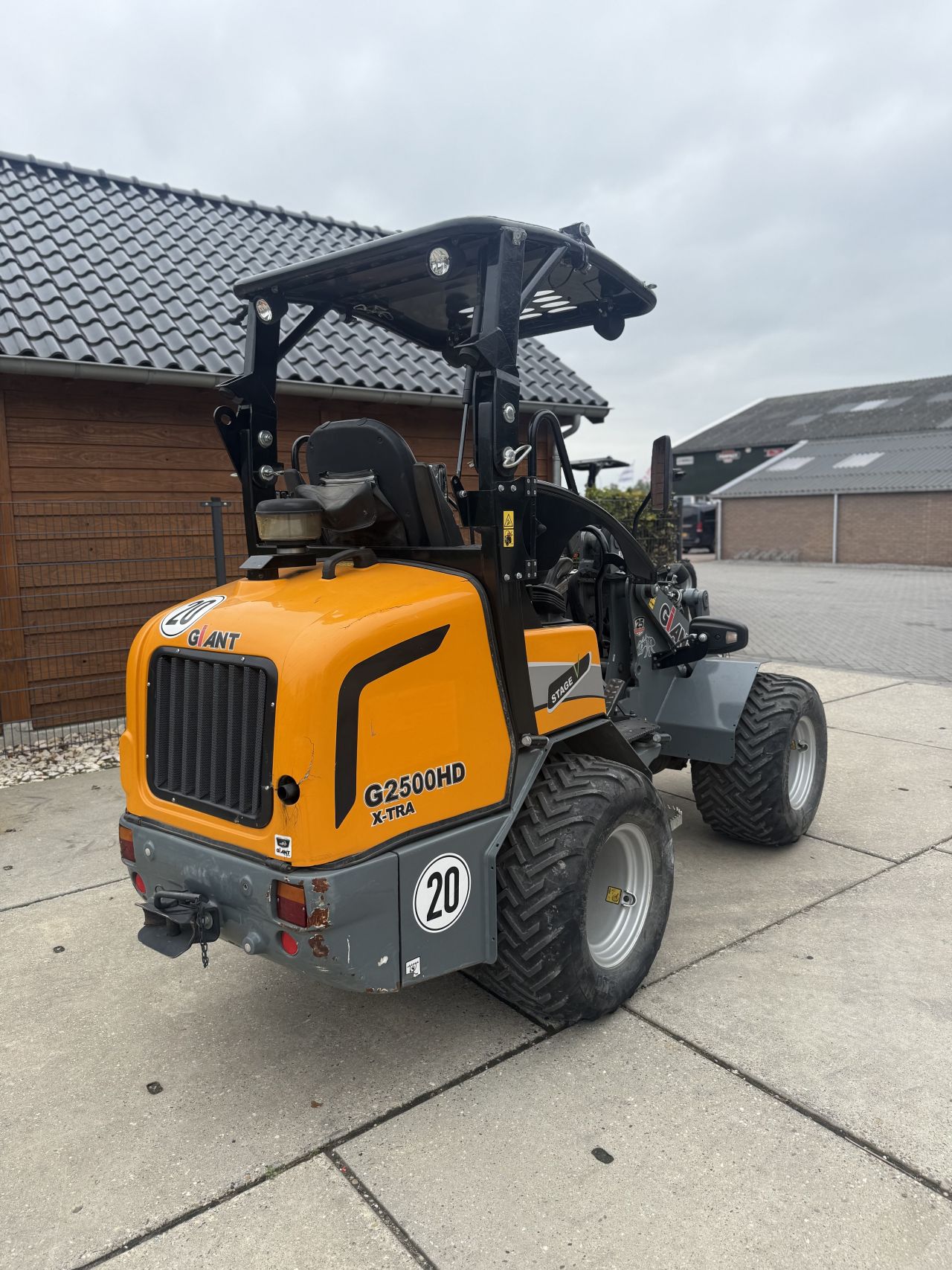 Giant g2500hd extra ( 560 uur )