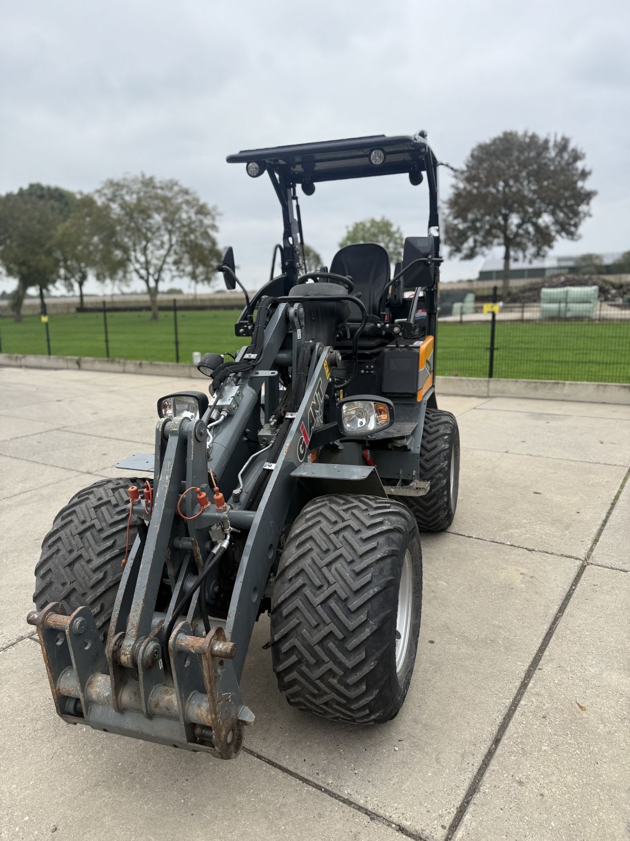 Giant g2500hd extra ( 560 uur )