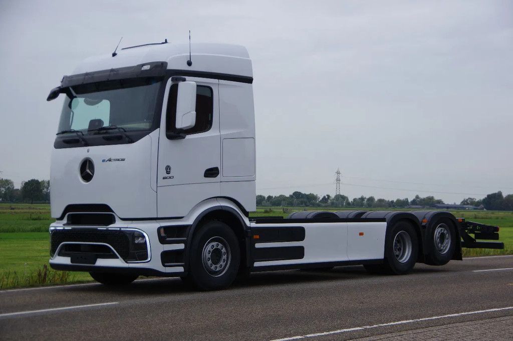 Mercedes-Benz 29-tons E-Actros E600 oprijwagen
