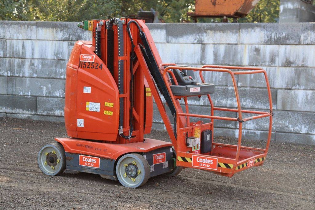 JLG TOUCAN 10E Elektrischer Mastlift 10 m 2015