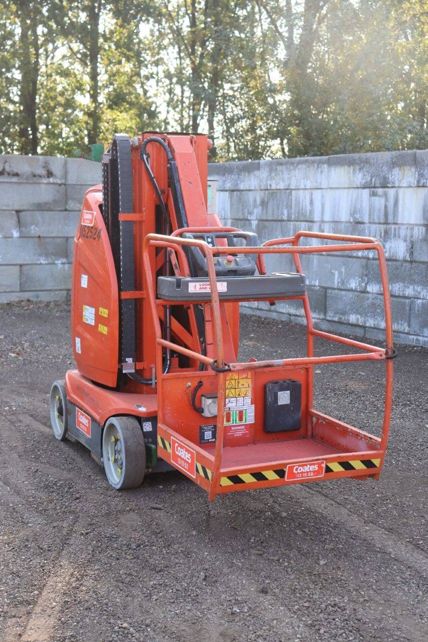 JLG TOUCAN 10E Elektrischer Mastlift 10 m 2015