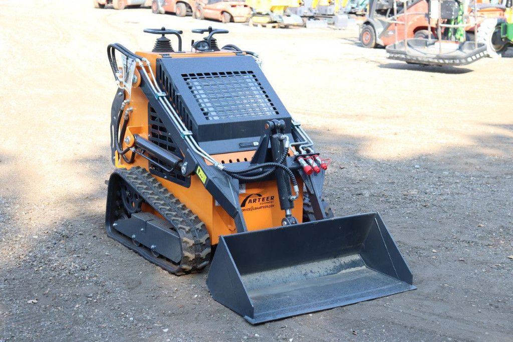 Kompaktlader Arteer QB-480 Diesel 24 PS 2025 Neu