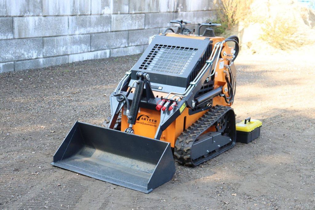 Kompaktlader Arteer QB-480 Diesel 24 PS 2025 Neu