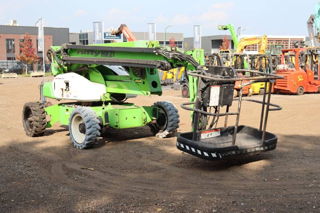 Nifty HR21DE Electric+Diesel 13m Articulated Boom Lift 2010