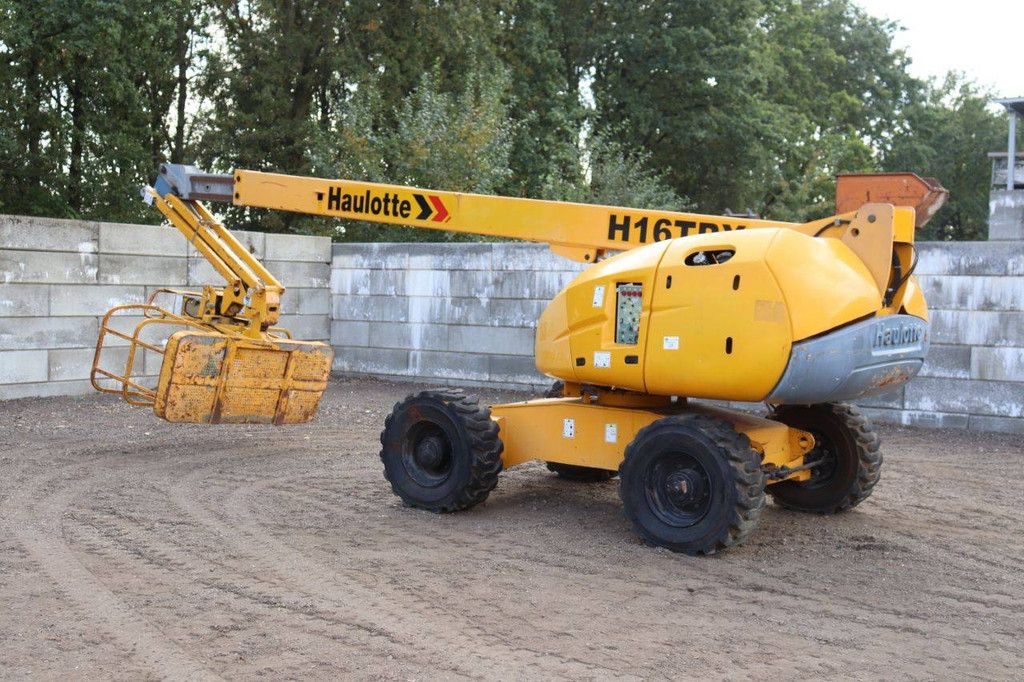 Telescopic aerial work platform Haulotte H16TPX Diesel 15.4m 2008