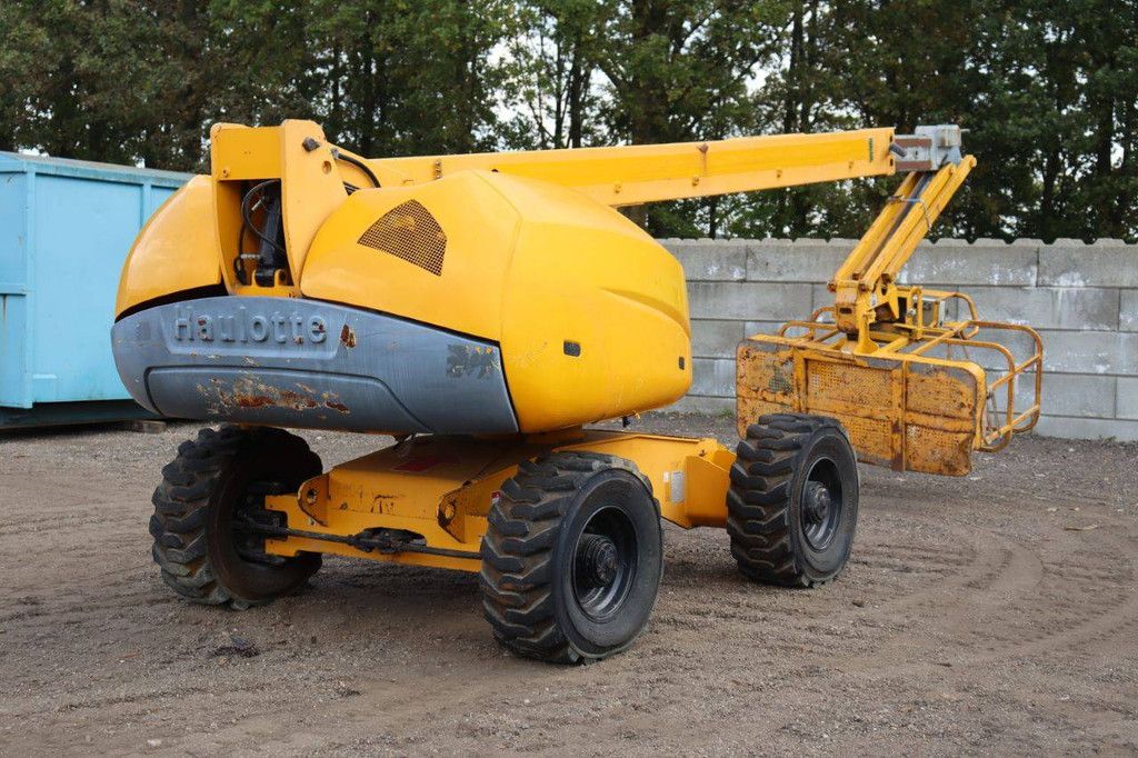 Telescopic aerial work platform Haulotte H16TPX Diesel 15.4m 2008