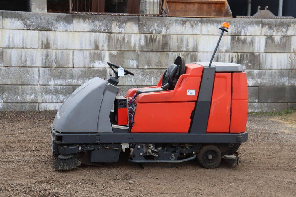 Hako B310RCL Electric Sweeper